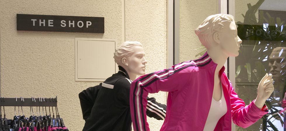CLOTHES MINDED